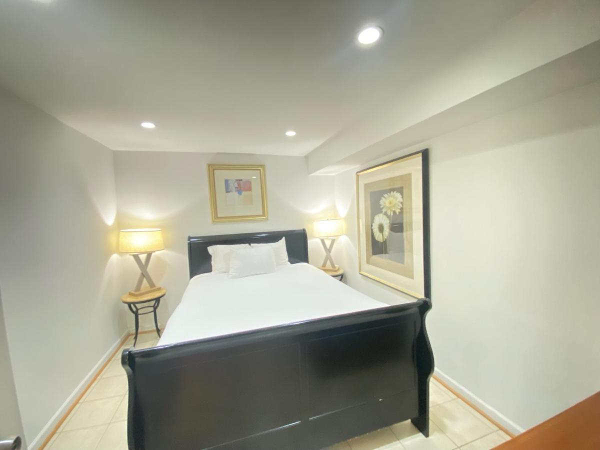 Comfy Basement Home 2 Bdrm1Den 3Queen Beds 워싱턴 외부 사진