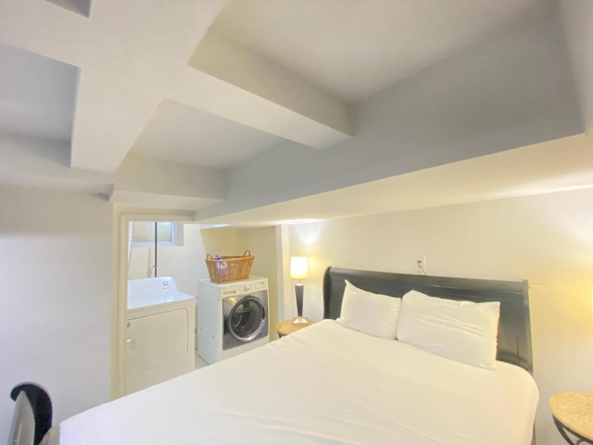 Comfy Basement Home 2 Bdrm1Den 3Queen Beds 워싱턴 외부 사진